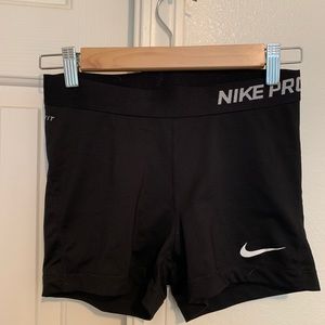 Nike workout compression short